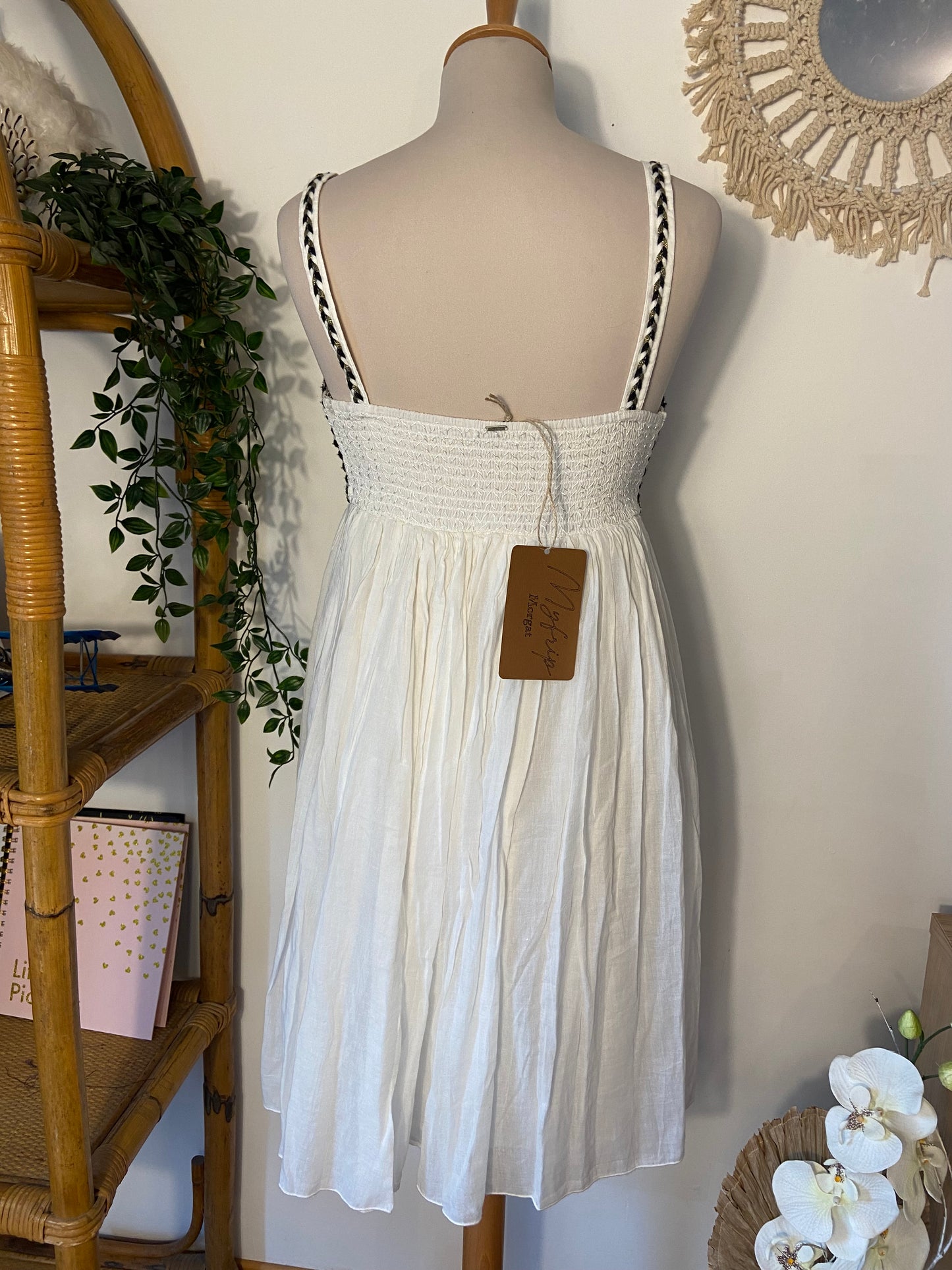 Robe Elora